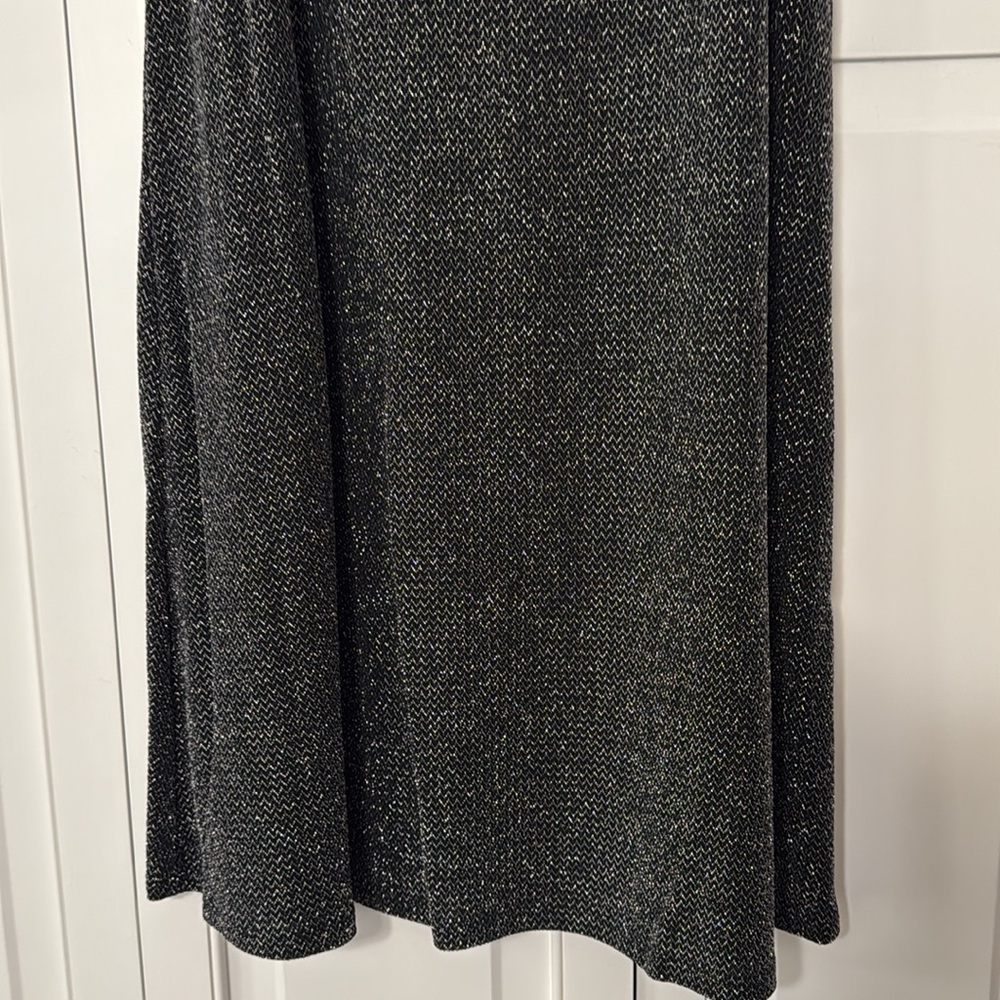 Women’s size medium shimmer dress. Excellent condition - Picture 4 of 6